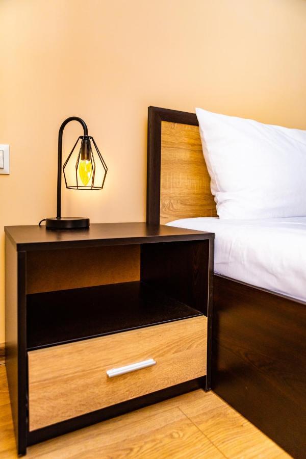Forest Oasis Guest House Free Parking 萨帕雷瓦巴尼亚 外观 照片