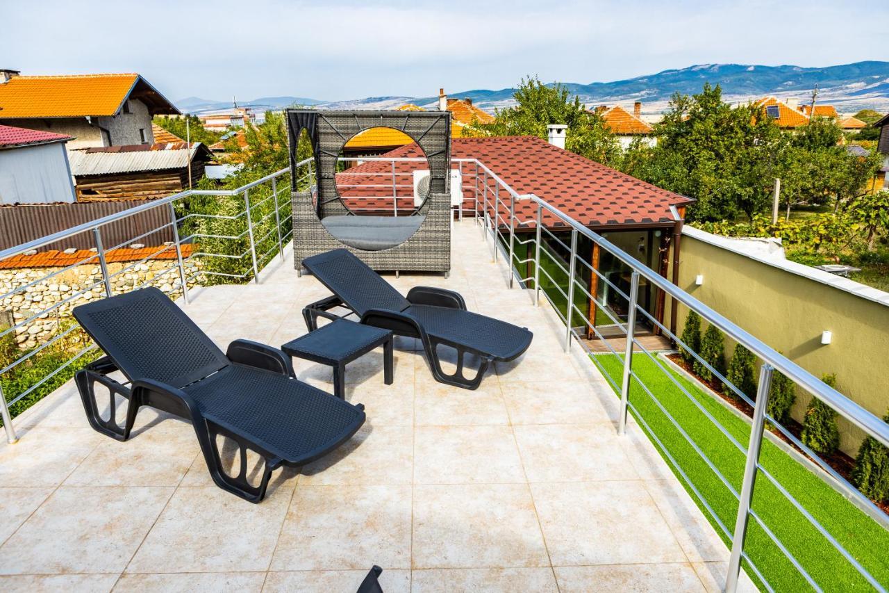 Forest Oasis Guest House Free Parking 萨帕雷瓦巴尼亚 外观 照片