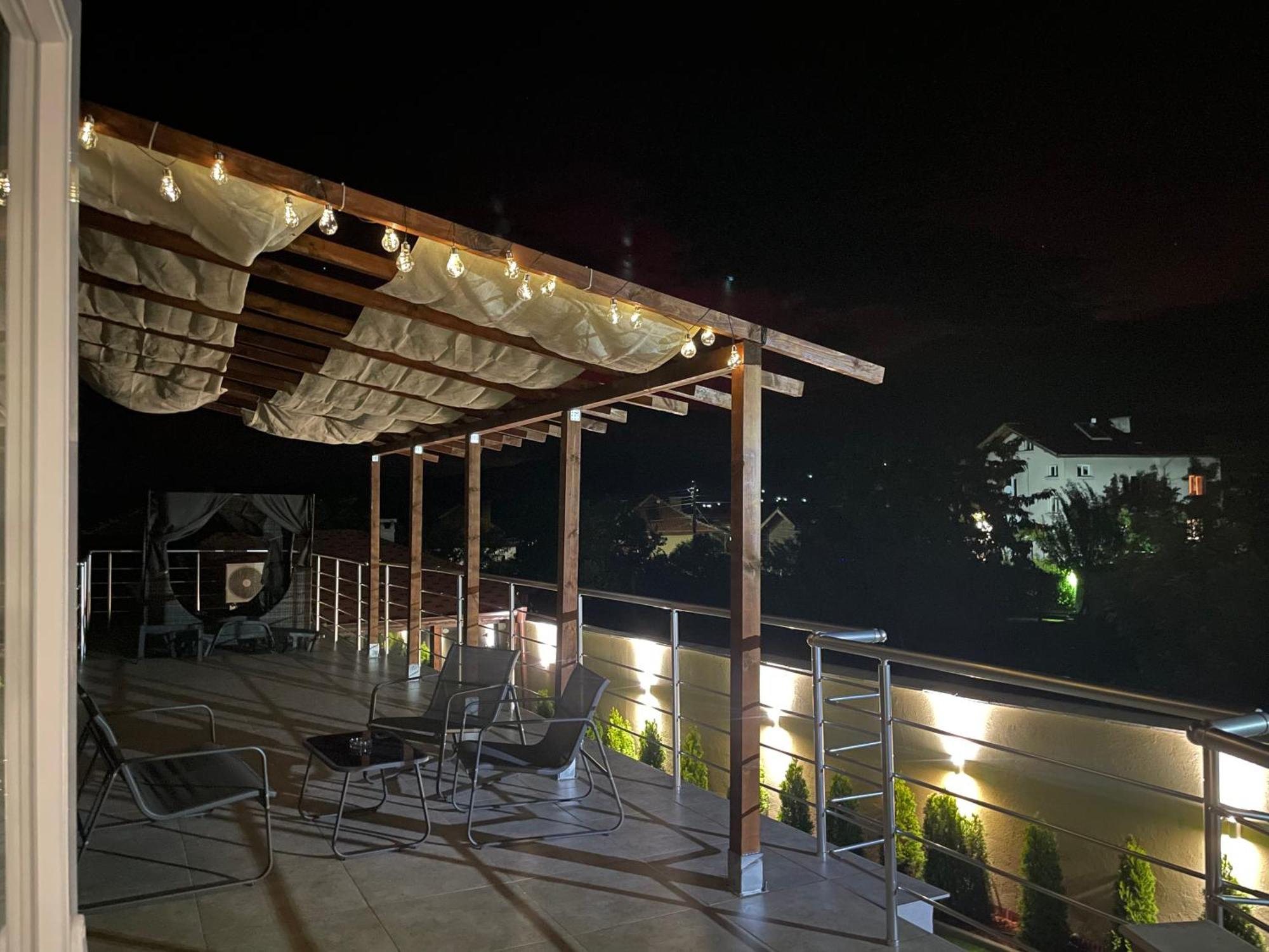 Forest Oasis Guest House Free Parking 萨帕雷瓦巴尼亚 外观 照片