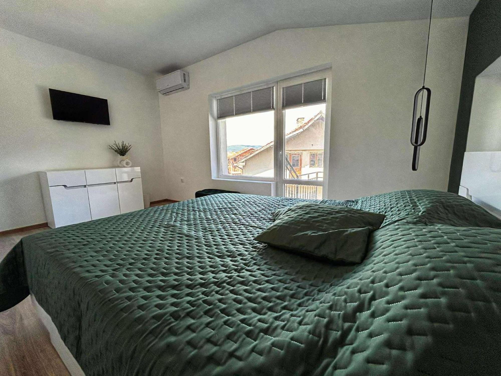 Forest Oasis Guest House Free Parking 萨帕雷瓦巴尼亚 外观 照片